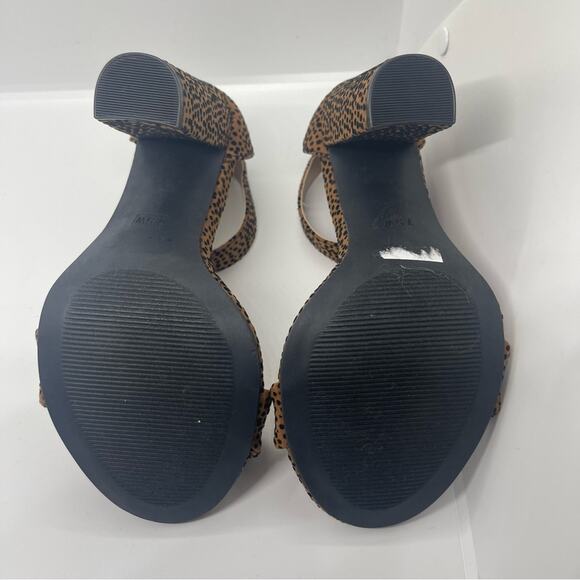 Torrid Leopard Print Vegan Suede Tapered Heel Shoe NWOT 7.5 W - Picture 6 of 7